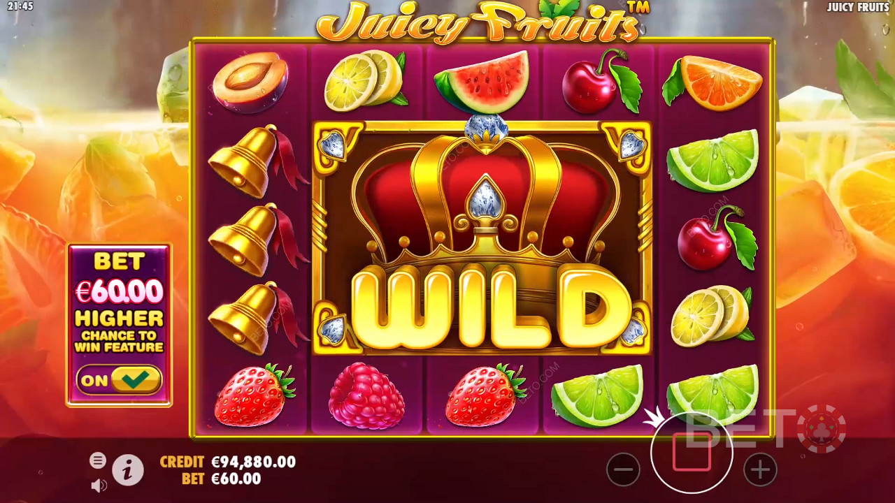 Le symbole Wild se développe dans la machine à sous Juicy Fruits