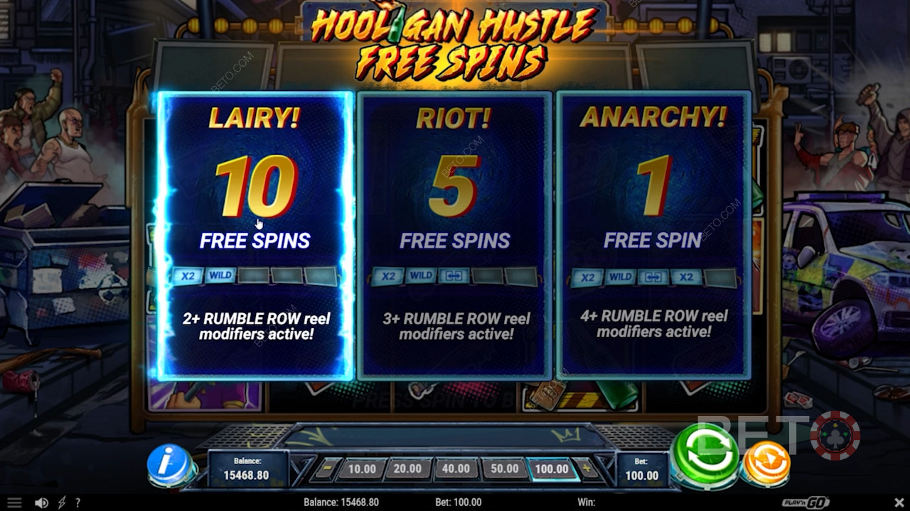 Choisissez le type de tour gratuit dans la machine à sous Hooligan Hustle.