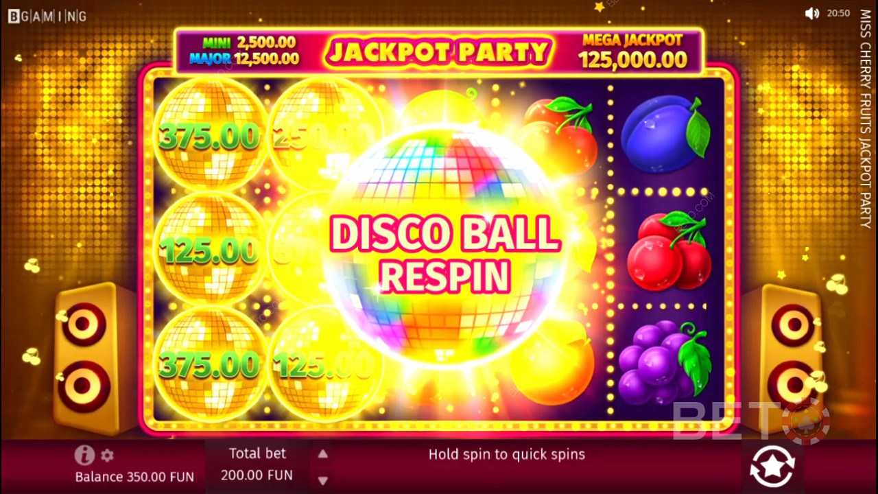 Faites atterrir six boules Disco ou plus sur les rouleaux pour débloquer la fonction Respin des boules Disco.